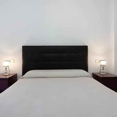 アパート Don Juan Manuel *